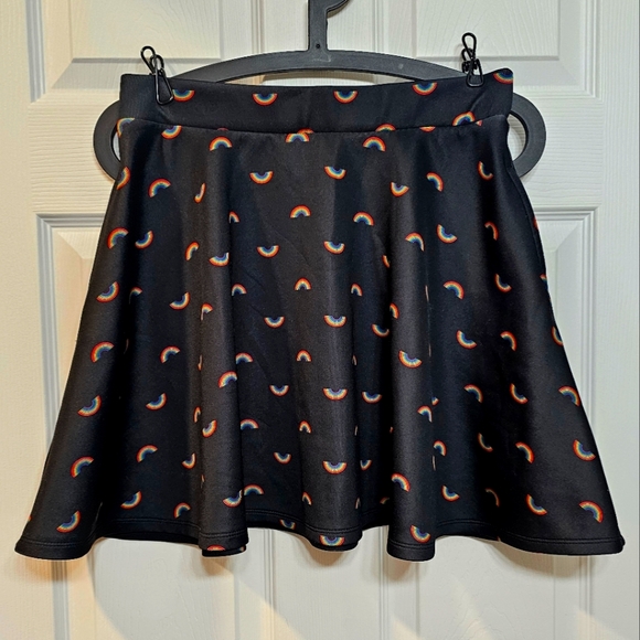 Hot Topic - Black Rainbow Pride Print Circle Skirt with Pockets - Size Small - Picture 4 of 8